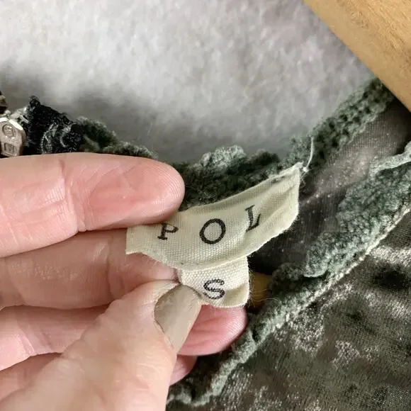 POL Womens Velvet‎ Crochet Trim Tunic Top Sz S Oversized Boho Chic Dark Romantic - Picture 6 of 8